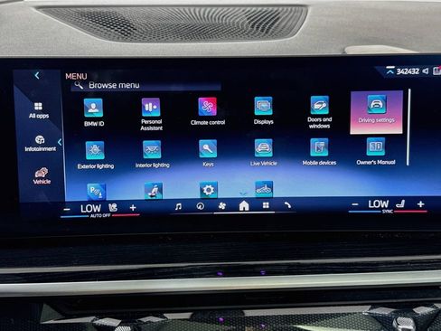 Used 2026 BMW X7 xDrive40i AWD/4WD image 15