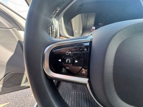 Used 2024 Volvo XC60 B5 Plus w/ Protection Package Premier AWD/4WD image 19
