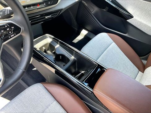 Certified 2023 Volkswagen ID.4 Pro RWD image 16