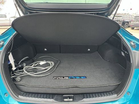 Used 2019 Toyota Prius Prime Premium image 10