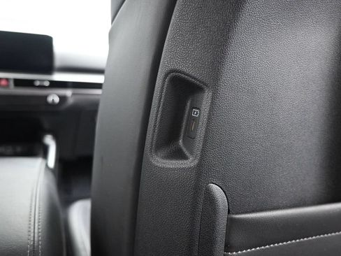 Certified 2024 Kia Sorento S FWD image 14
