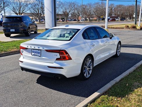 Used 2019 Volvo S60 T5 Momentum w/ Premium Package image 3