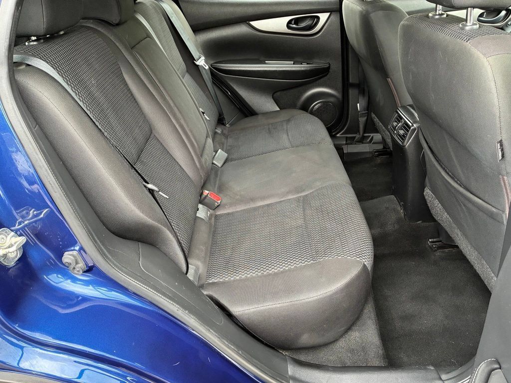 Used 2019 Nissan Rogue Sport S AWD/4WD image 17