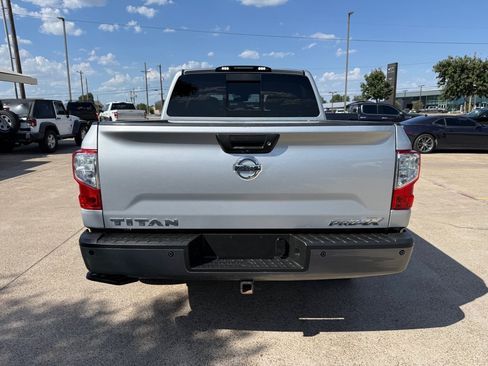 Used 2018 Nissan Titan PRO-4X w/ Pro-4x Utility Package AWD/4WD image 6