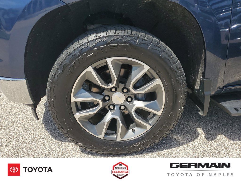 Used 2022 Chevrolet Silverado 1500 LT AWD/4WD image 13