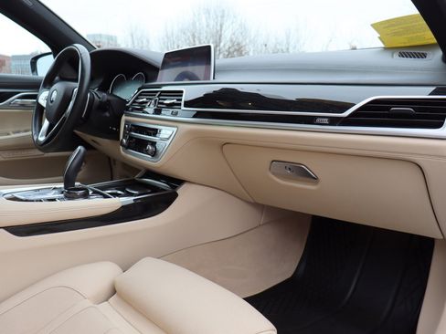 Used 2019 BMW 740e xDrive w/ Executive Package image 22