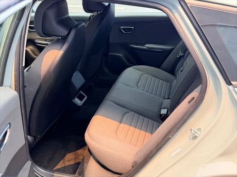 Used 2025 Kia K4 EX FWD image 16