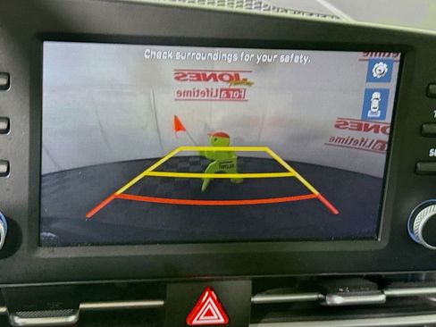 Certified 2023 Hyundai Elantra Blue image 6