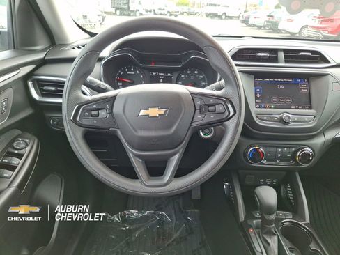 Used 2023 Chevrolet TrailBlazer LT image 10