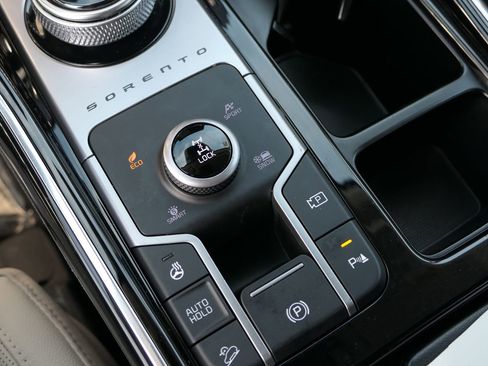 Used 2023 Kia Sorento SX Prestige w/ Panoramic Sunroof Package image 21