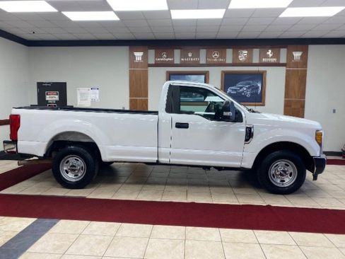 Used 2017 Ford F250 XL w/ Power Equipment Group image 7