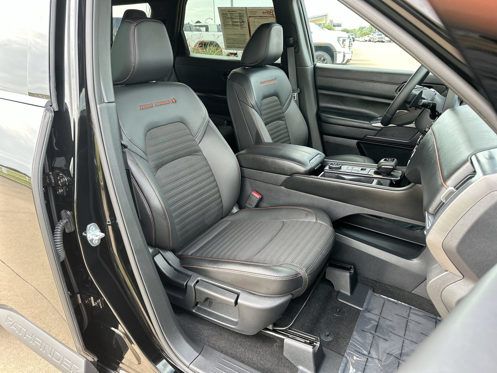 Used 2026 Nissan Pathfinder Rock Creek AWD/4WD image 23