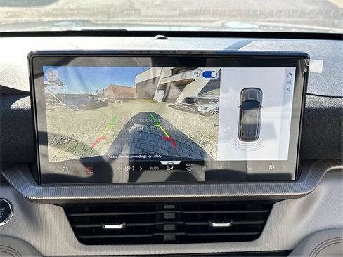 New 2026 Ford Explorer Active image 23