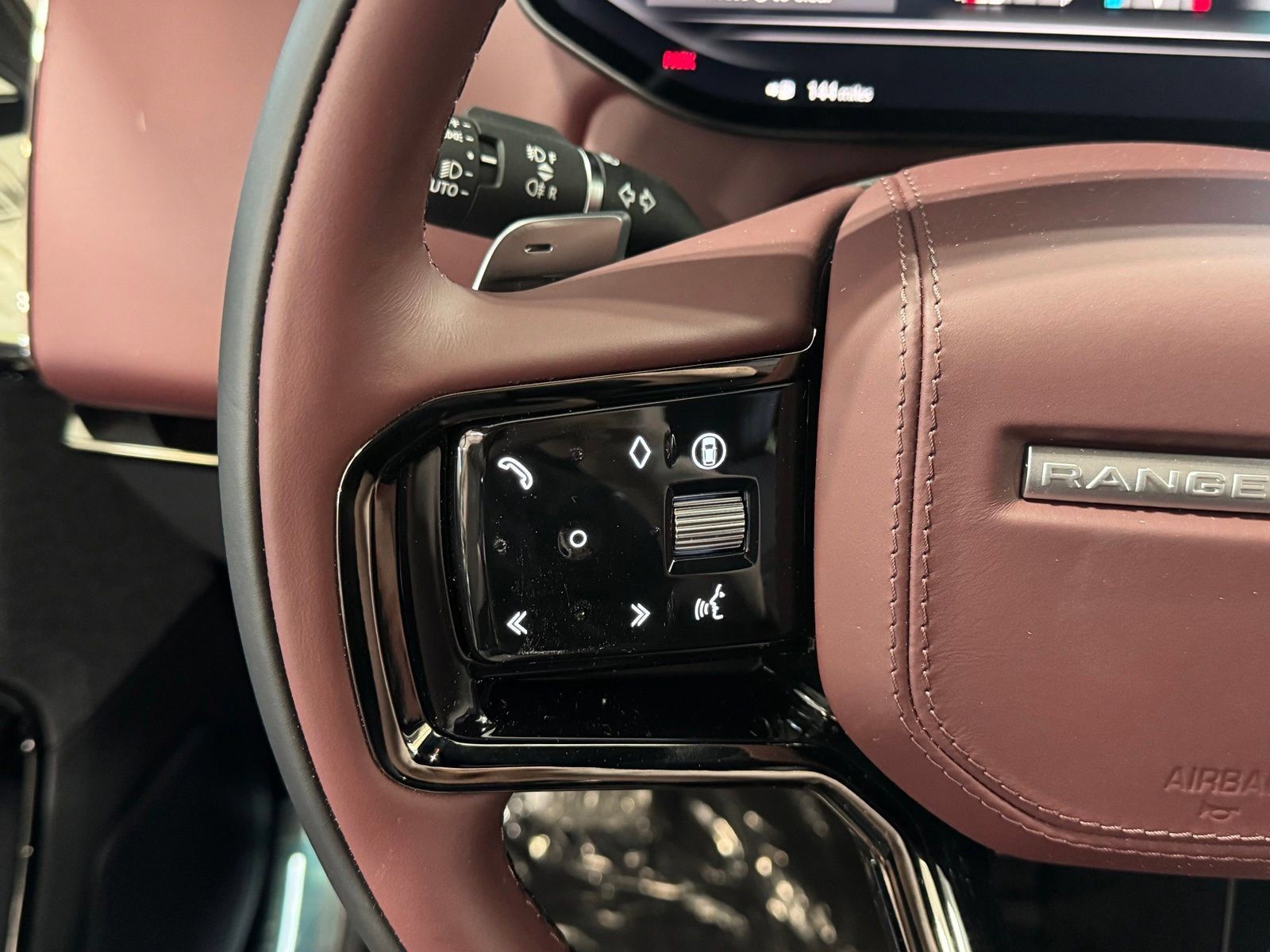 New 2026 Land Rover Range Rover Sport Dynamic SE AWD/4WD image 19