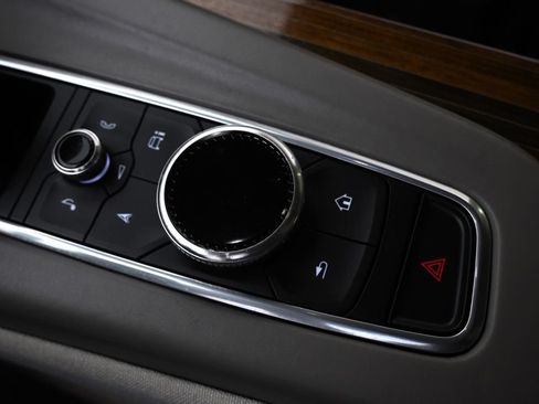 Used 2022 Cadillac Escalade Sport Platinum w/ LPO, Floor Liner Package AWD/4WD image 35