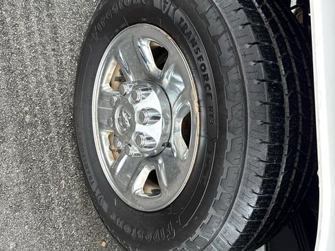 Used 2019 RAM 3500 Tradesman w/ Chrome Appearance Group image 30