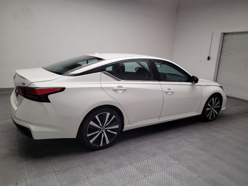 Used 2021 Nissan Altima 2.5 SR FWD image 10