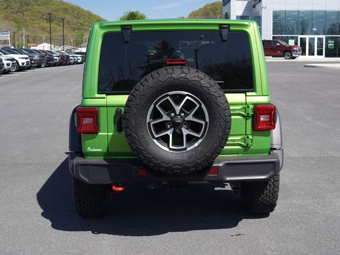 New 2025 Jeep Wrangler Unlimited Rubicon image 9