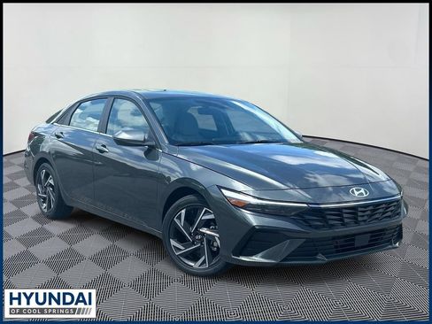 New 2026 Hyundai Elantra Limited FWD image 1