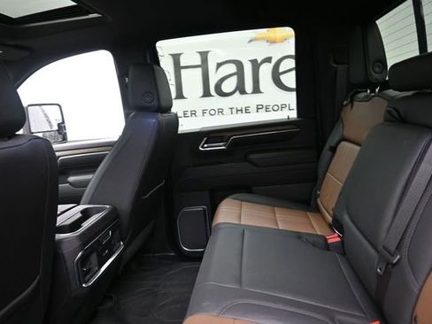 Used 2024 Chevrolet Silverado 3500 High Country w/ High Country Premium Package AWD/4WD image 22