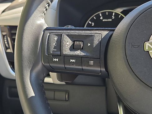 Certified 2023 Nissan Rogue SL w/ SL Premium Package AWD/4WD image 21