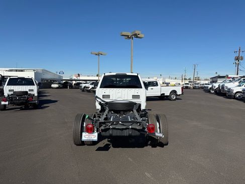 New 2026 Ford F550 4x4 Supercab Super Duty image 3