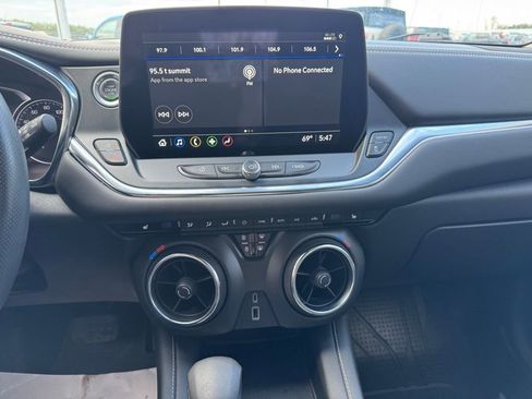 Used 2024 Chevrolet Blazer LT w/ Midnight/Sport Edition image 21