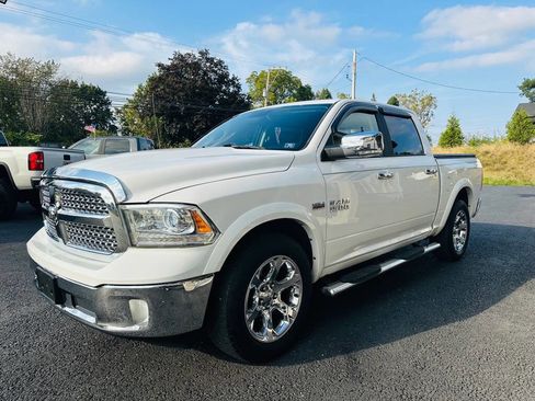 Used 2018 RAM 1500 Laramie image 3