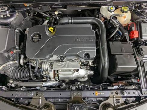 Used 2023 Chevrolet Malibu LT FWD image 28