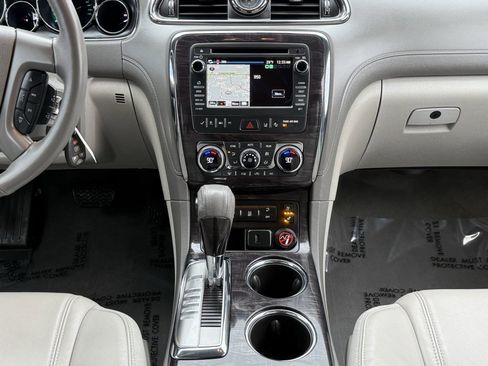 Used 2017 Buick Enclave Premium image 31