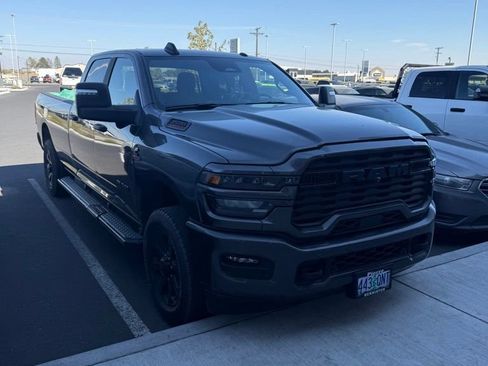 Used 2025 RAM 3500 Big Horn AWD/4WD image 3