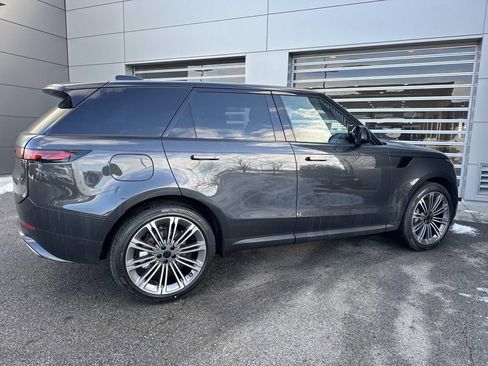 New 2026 Land Rover Range Rover Sport SE image 7