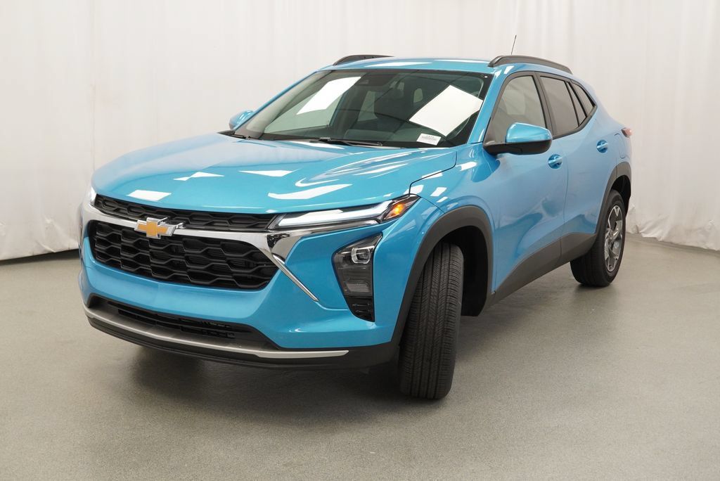 New 2026 Chevrolet Trax LT FWD image 4