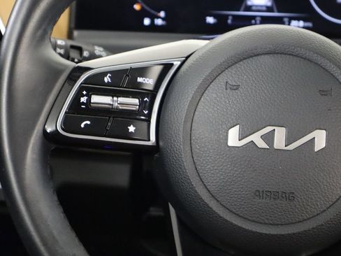 Used 2024 Kia Seltos EX FWD image 8