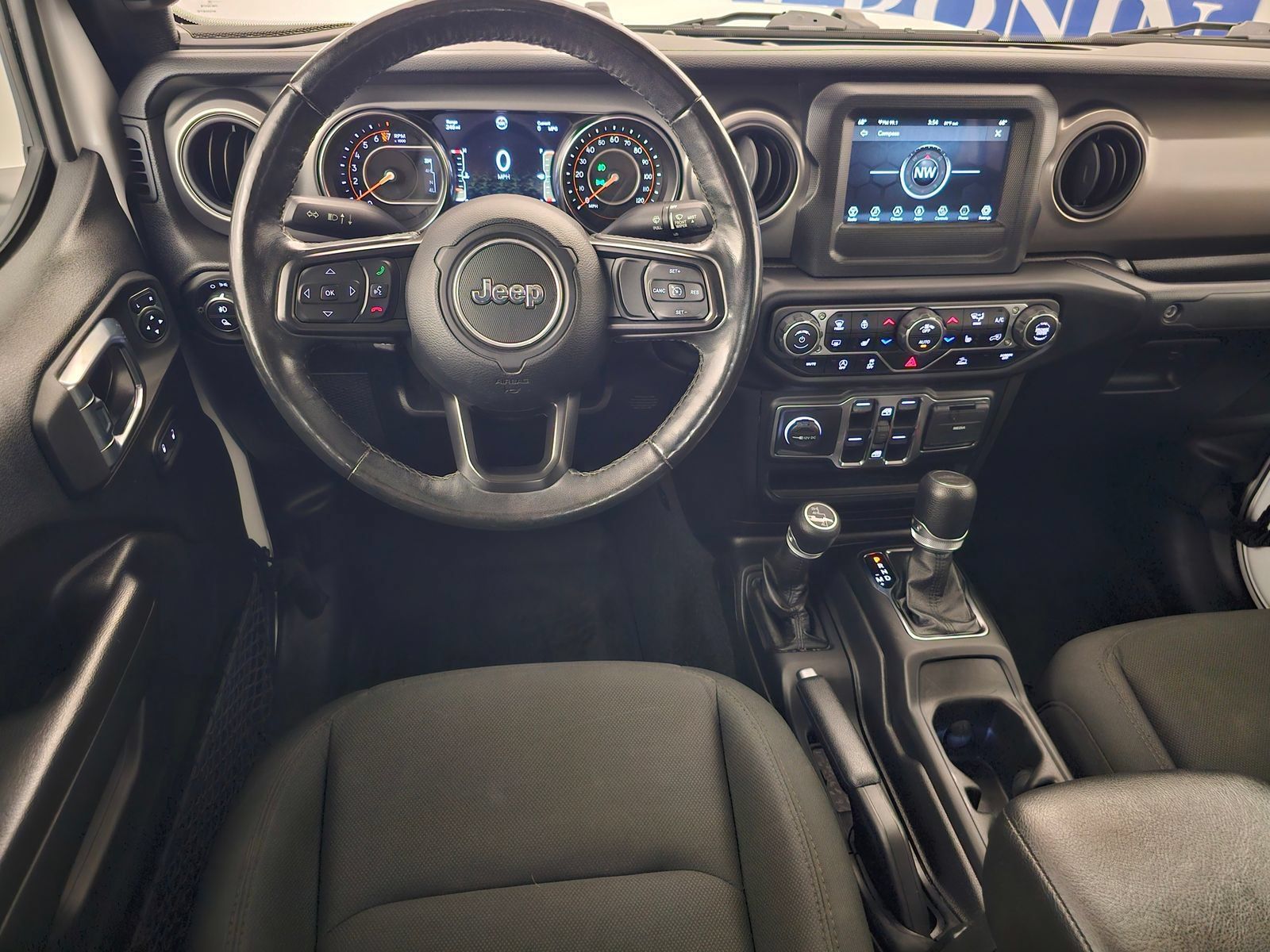 Used 2021 Jeep Gladiator Overland AWD/4WD image 8