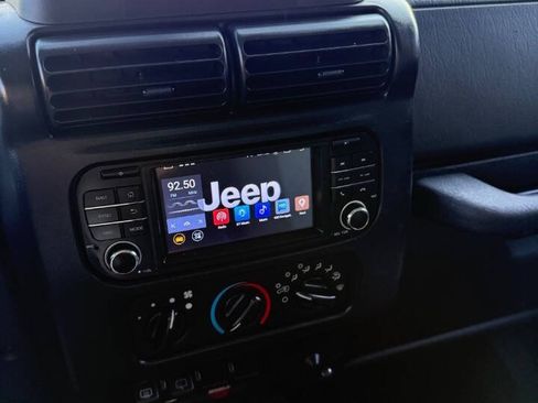 Used 2005 Jeep Wrangler Unlimited AWD/4WD image 8