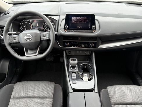 New 2026 Nissan Rogue SV image 10