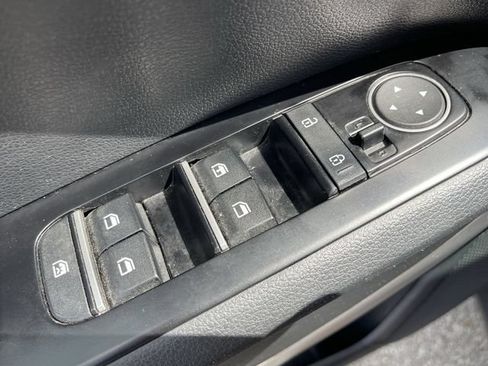 Used 2023 Kia Soul LX FWD image 13