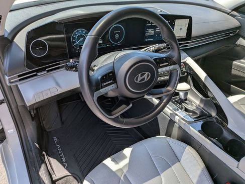 Certified 2024 Hyundai Elantra Limited image 10