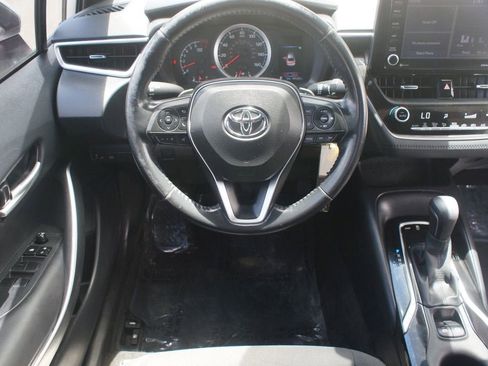 Used 2022 Toyota Corolla SE FWD image 5