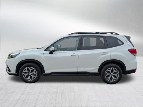 Used 2024 Subaru Forester Premium AWD/4WD image 4