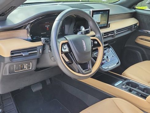 Certified 2022 Lincoln Corsair Reserve w/ Elements Package FWD image 10
