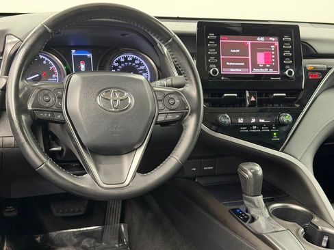 Certified 2021 Toyota Camry SE w/ Convenience Package image 34
