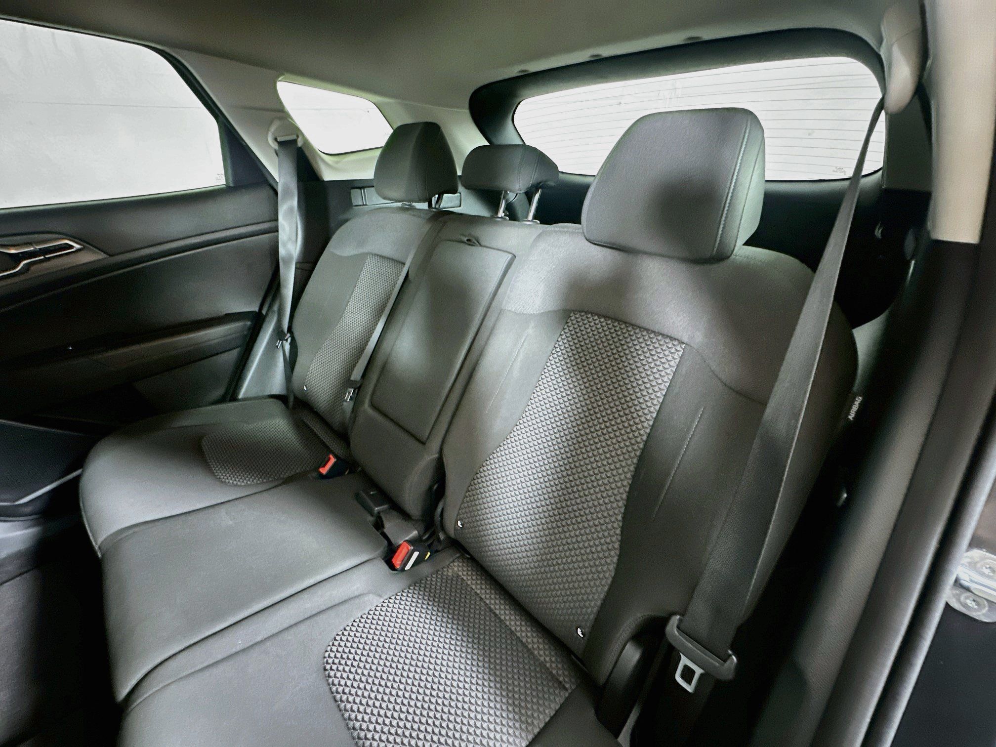 Used 2024 Kia Sportage LX FWD image 22
