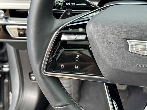 New 2025 Cadillac Lyriq Luxury image 30