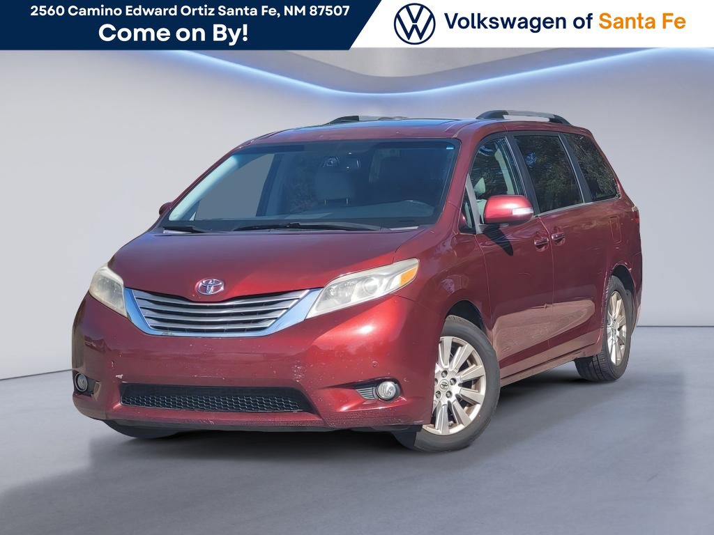 Used 2017 Toyota Sienna Limited Premium FWD image 1
