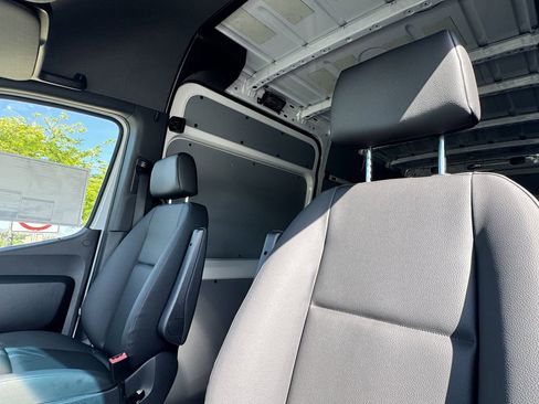 New 2025 Mercedes-Benz Sprinter 2500 image 16