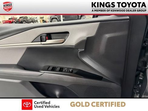 Certified 2026 Toyota Camry SE FWD image 27