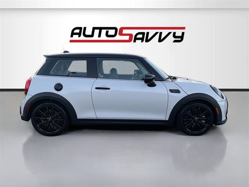 Used 2024 MINI Cooper S image 8