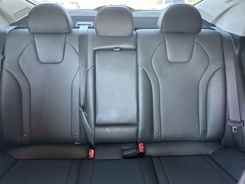 Used 2023 Hyundai Elantra Limited image 27